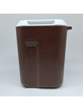 Vintage Rubbermaid 1.5 Quart Brown White Plastic Dry Goods Storage Pourable